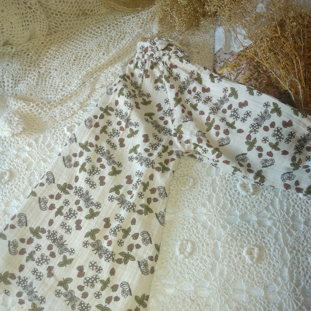 Charming Cream Floral Kids Dress - Picture 5 of 11